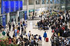 В 2023 году каждый третий иностранец въехал в Корею с целью трудоустройства