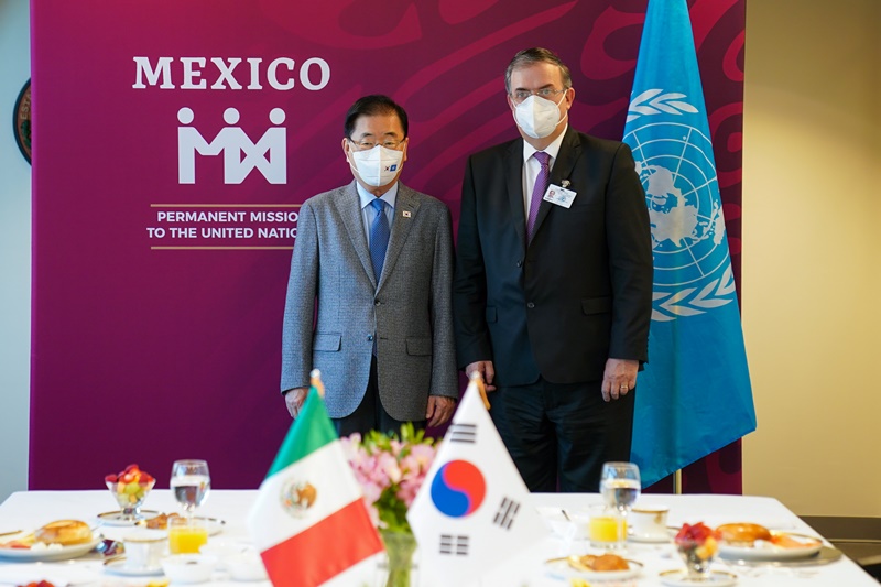 「마르셀로 에브라르드(Marcelo Ebrard)」 멕시코 외교장관과 조찬 회담